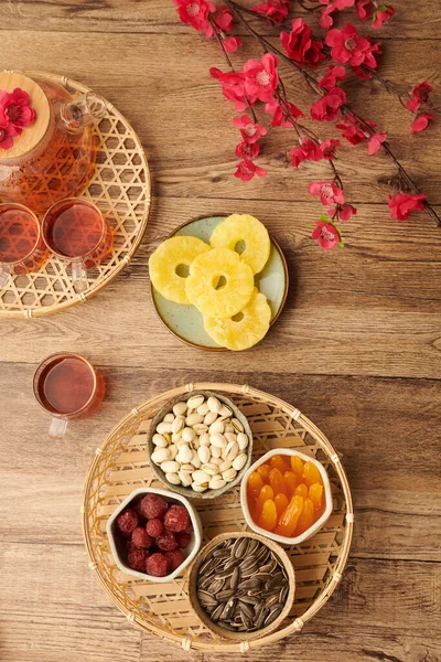 Frutas cristalizadas e nozes para chá — Fotografia de Stock