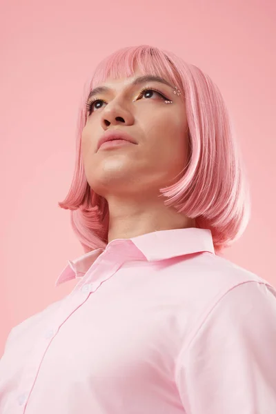 Confident Man Wearing Wig and Make-up — Stock Photo, Image