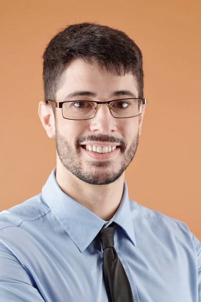 Joven empresario sonriente —  Fotos de Stock