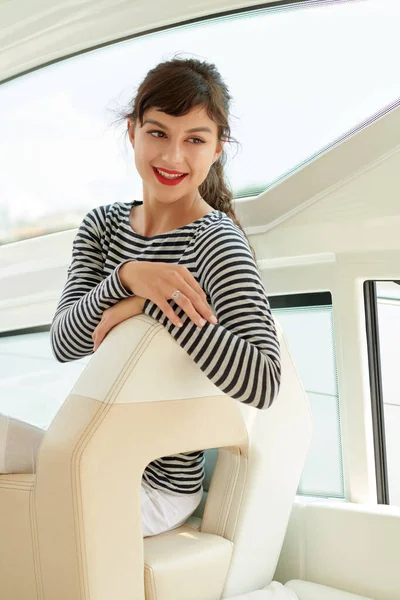 Woman Inside Luxiry Yacht — Stock Photo, Image