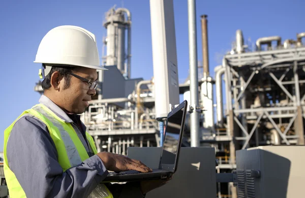 Engineer power and energy — Stock Photo, Image