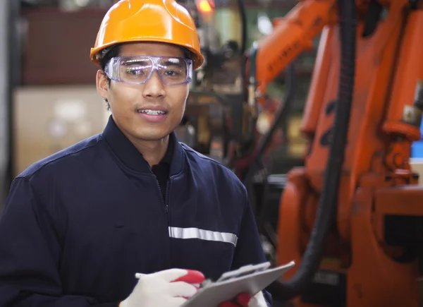 Engineer in factory — Stock Photo, Image
