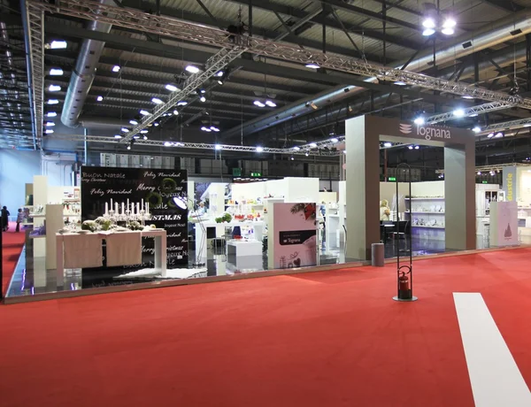 Accesorii de acasă și standuri de mobilier la Macef — Fotografie, imagine de stoc