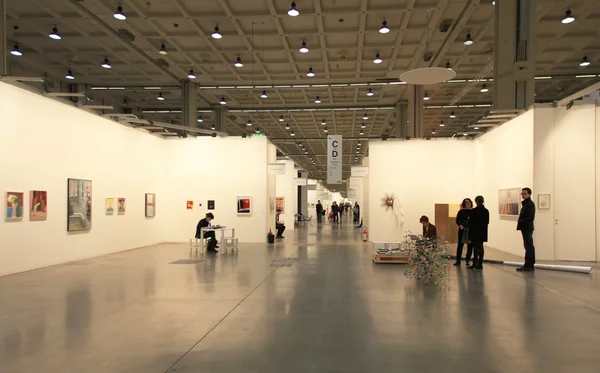 Miart - internationale ausstellung moderner und zeitgenössischer kunst, milano — Stockfoto