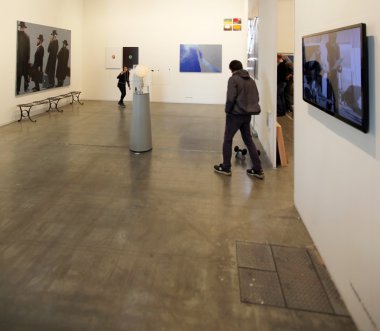 modern ve çağdaş Uluslararası Sergisi