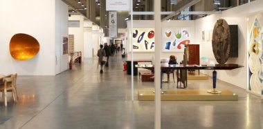 modern ve çağdaş Uluslararası Sergisi