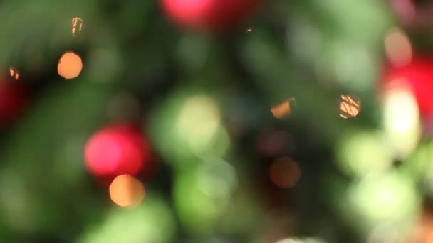 彩色的灯光效果，圣诞树背景 — 图库视频影像