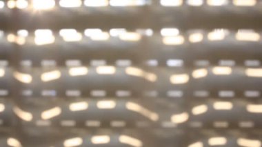 Perde ışıkları arka planda, alttan alta kadar, bulanık efekt