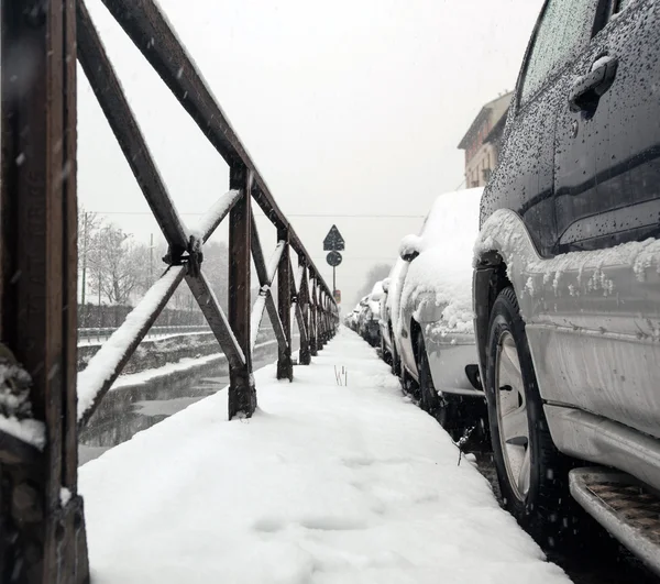 Cars frozen on the street — Stock Photo, Image