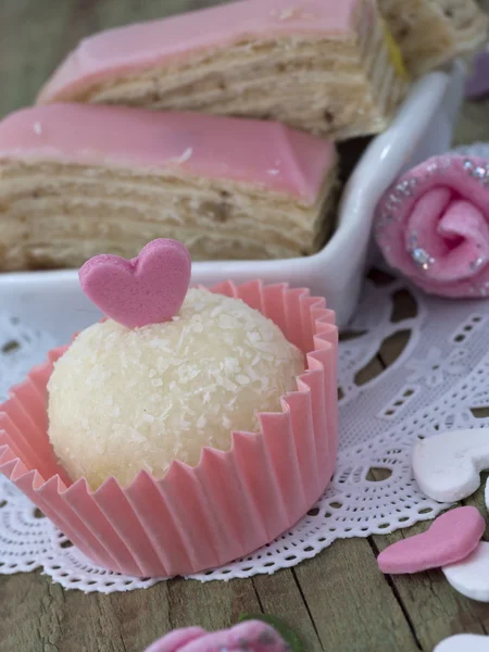 Coconut balls — Stock Photo, Image