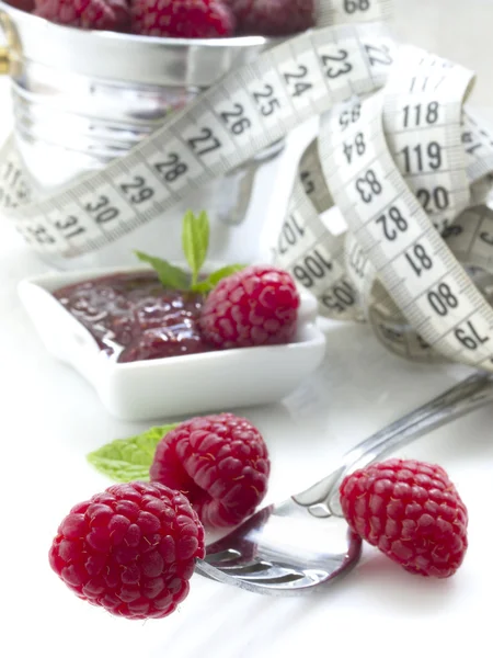 Diät mit Himbeeren — Stockfoto