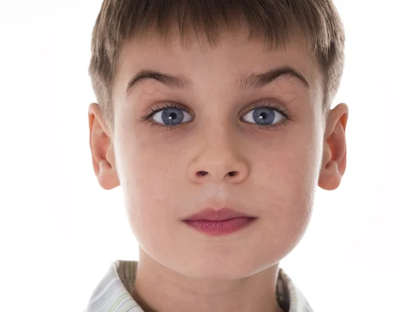 Porträtt av en söt pojke — Stockfoto