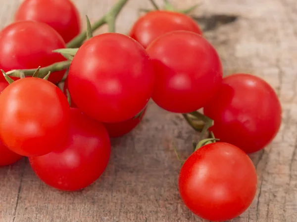 Tomates cereja — Fotografia de Stock