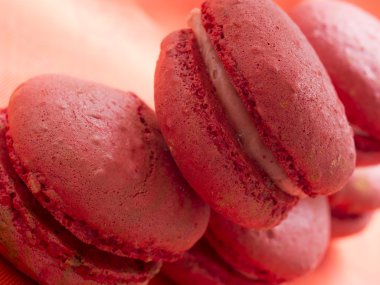Kırmızı macaroons