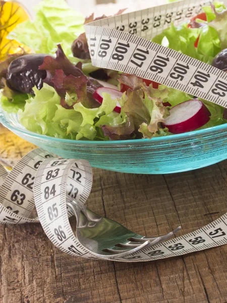 Свежий и здоровый салат, диета концепции — стоковое фото