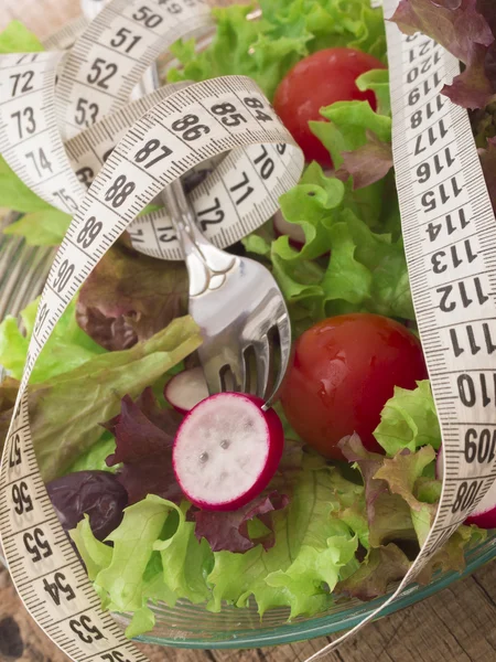 Salada fresca e saudável, conceito de dieta — Fotografia de Stock