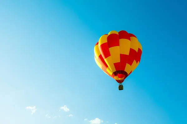 Balllon in blue sky and little cloud — Stock Photo, Image