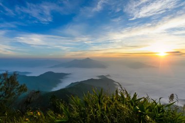 Sunrise mornig zamanlı Dumanlı Dağı'nda erken