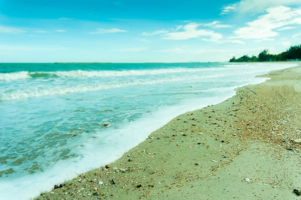 Strand am Meer und Softwave — Stockfoto