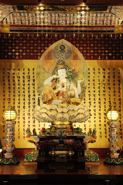Der Lord buddha chinesischer Buddha Zahnrelikt, singapore — Stockfoto