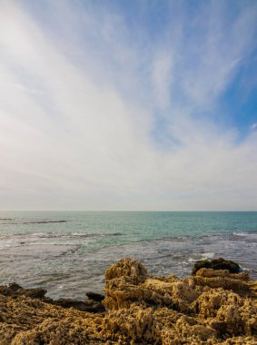 Akdeniz üzerinde güzel bulutlar