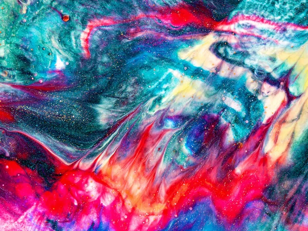具有大理石图案的丙烯酸纹理的特写片段 具有光泽和亮片背景的液体涂料 五彩缤纷的色彩混合在一起 受宇宙启发的抽象艺术壁纸 — 图库照片