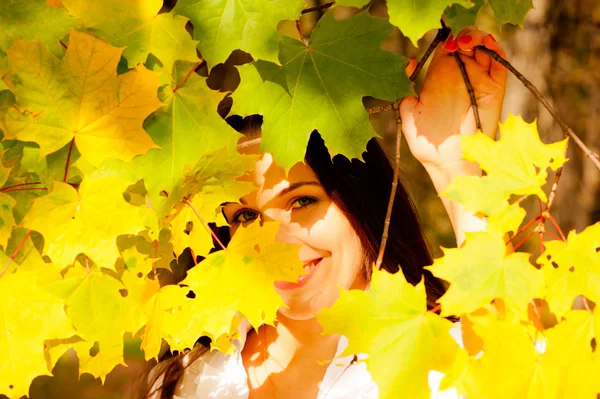 Beautiful woman smiling — Stock Photo, Image