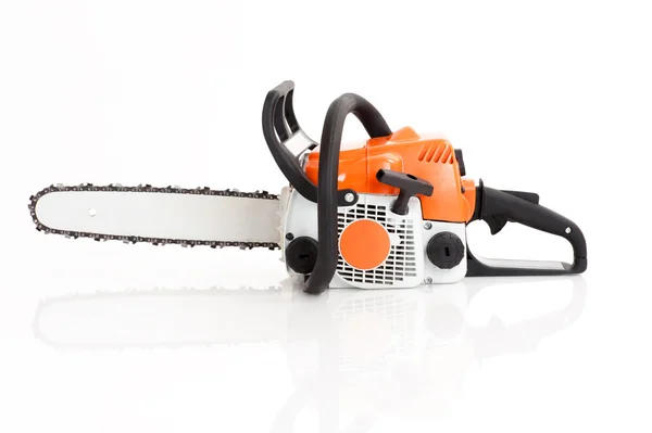 Beyaz izole chainsaw — Stok fotoğraf