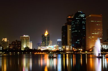 Bangkok park, yansıma ışık inşaat, bangkok, Tayland