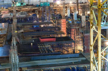 İnşaat alanında altında gece