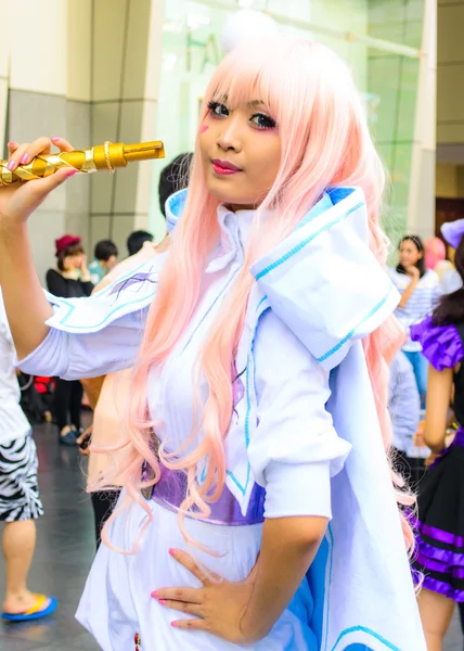 Bangkok - March 30 : An unidentified Japanese anime cosplay pose — Stock Photo, Image