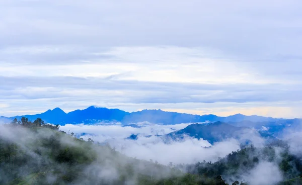 Morning on hilltop view of Krajom Mountain,Thailand. — Stock Photo, Image