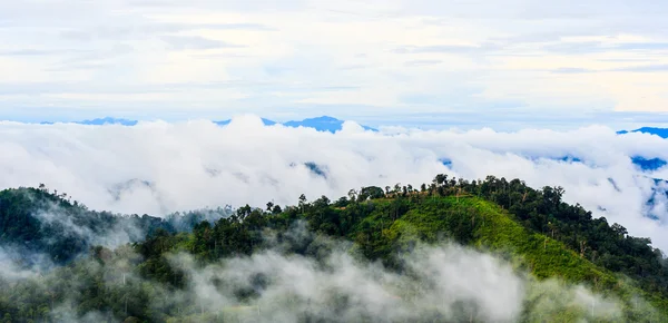 Morning on hilltop view of Krajom Mountain,Thailand. — Stock Photo, Image