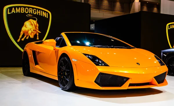 A kijelzőn a bangkok nemzetközi auto salon 2013 Lamborghini. — Stock Fotó