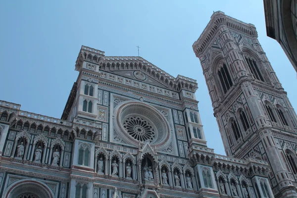 Parte frontal de la Catedral de Florencia —  Fotos de Stock