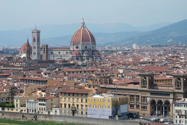 Vista de Florença e do duomo — Fotografia de Stock