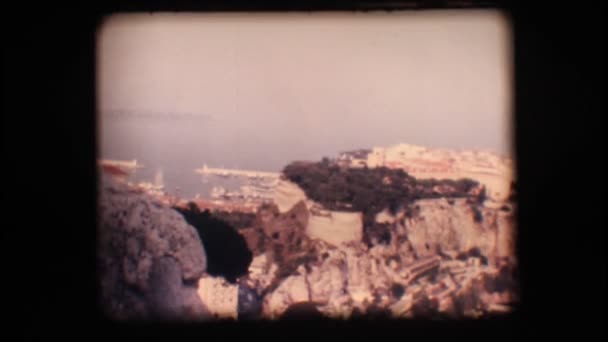 Vintage 8mm. Old town on a cliff — Stock Video