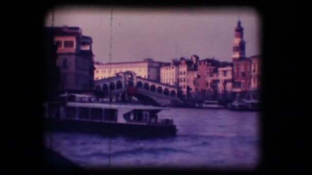 Vintage 8 mm. Rialtobrug in Venetië — Stockvideo