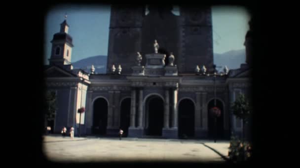 Vintage 8mm. Church in Brixen — Stock Video