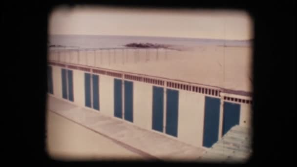 Vintage 8mm. Empty seaside resort in winter — Stock Video