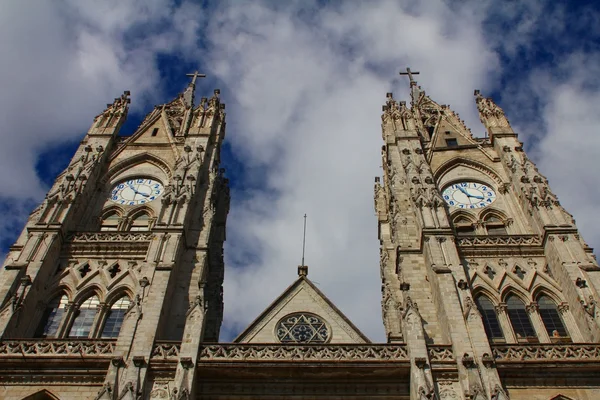 Bazilika národní slib, quito — Stock fotografie