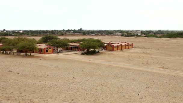 View of the tourist complex from Huaca de la Luna — Stock Video