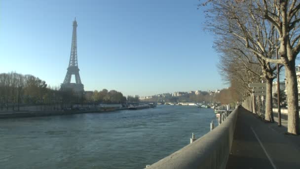 Eiffel-Tour in Paris — Stockvideo
