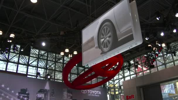 Nieuwe toyota camry bij de new york international auto show — Stockvideo