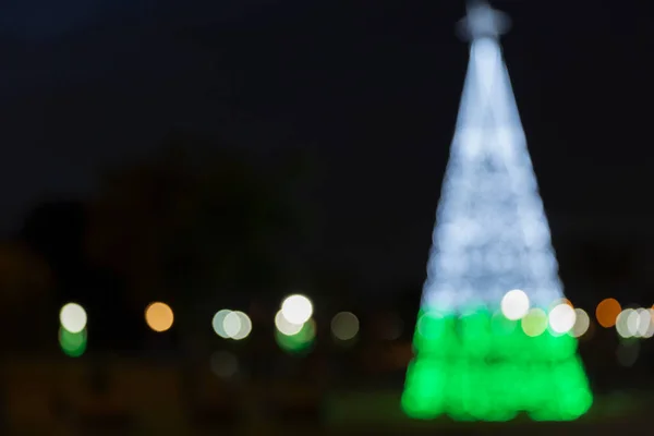 Odaklanamayan Noel ağacı, Mutlu Noeller.