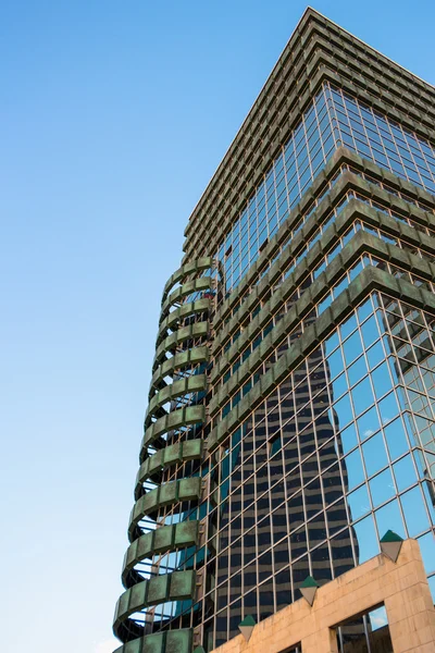 De top van moderne hoge stijging gebouw — Stockfoto