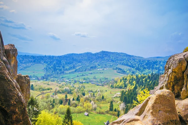 tustan - eski taş kale city, Ukrayna