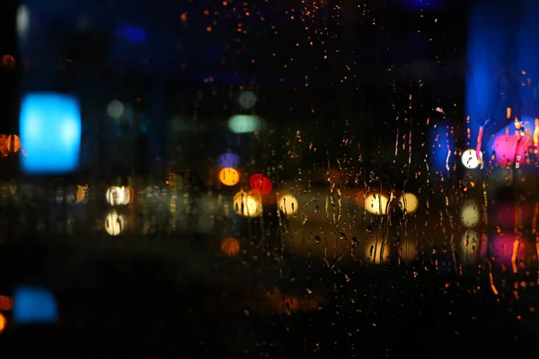 Stok fotoğrafı - yağmurdan dolayı camda bulanıklık