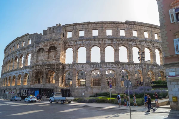 Anfiteatro Pula Monumento Arquitectura Romana Antigua Tiene Torres Pula Croacia —  Fotos de Stock