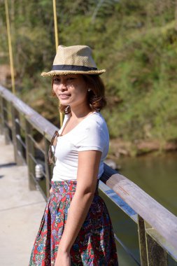 güzel Asyalı bir kadın portresi